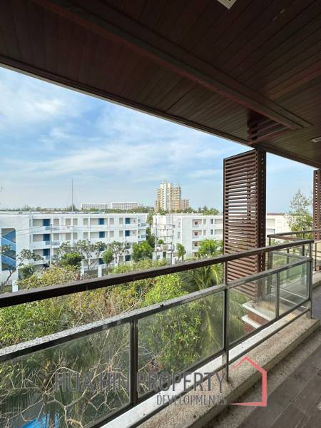 The Seaside : 2 Bed 2 Bath Condo For Sale
