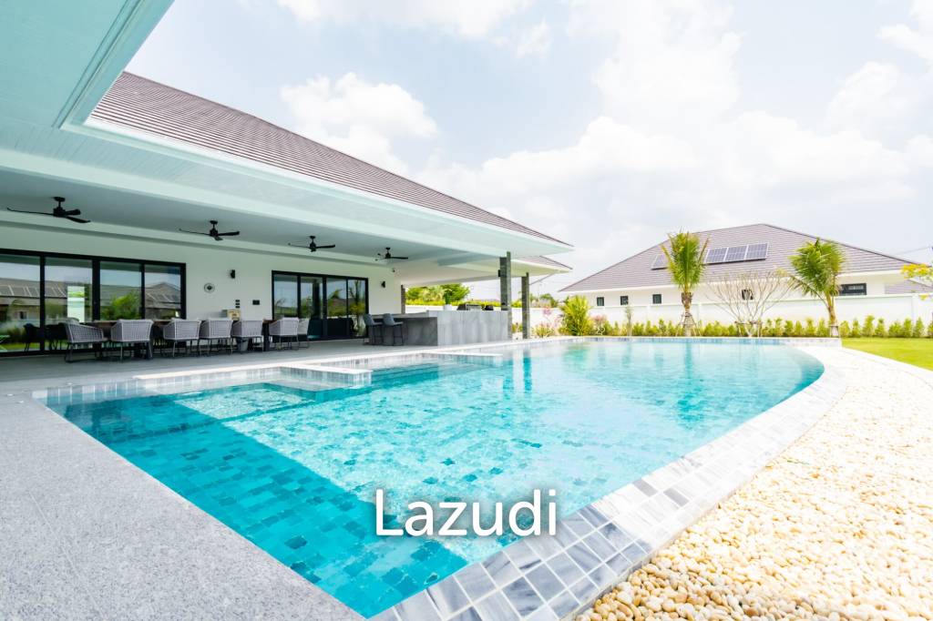 PARKLAND VILLAS : Modern 4 Bed Pool Villa with big land plot