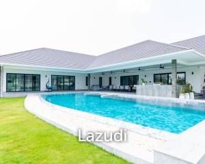 PARKLAND VILLAS : Modern 4 Bed Pool Villa with big land plot