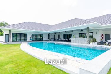 4 Bed 6 Bath Villa For Sale