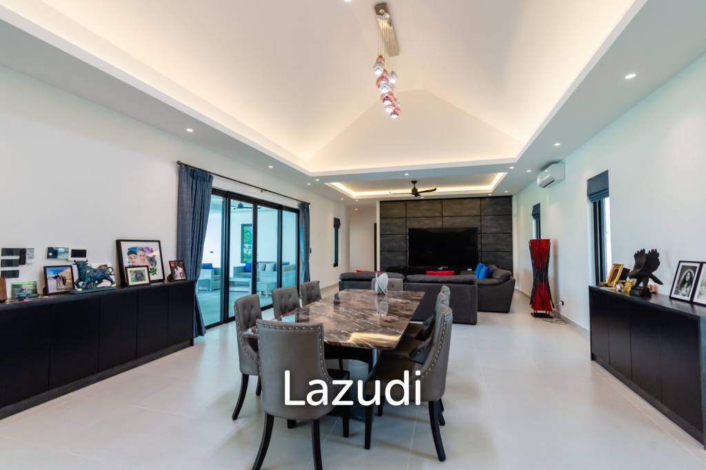 PARKLAND VILLAS : Modern 4 Bed Pool Villa with big land plot