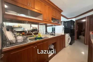 3 Beds 2 Baths 174.68 SQ.M. Park Beach Condominium