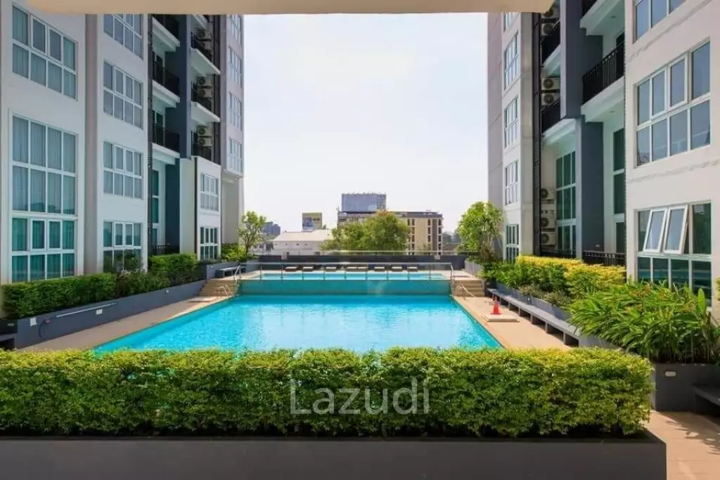 The Prio Signature Chiangmai 1-BR Duplex with Bathtub for SALE