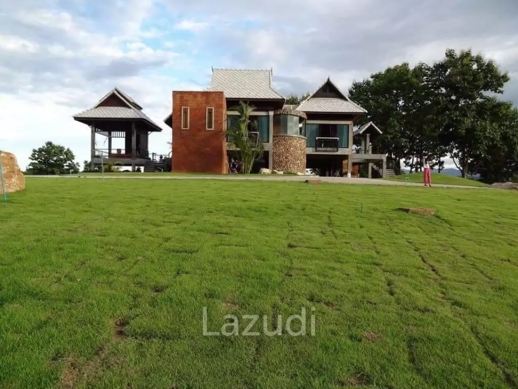 Private Villa on the hill in Chiangmai on 25Rais mountain view for SALE