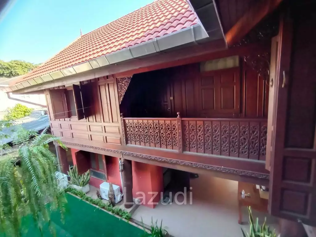 Thai Traditional House in the Central of Chiangmai, 5 bedrooms for SALE
