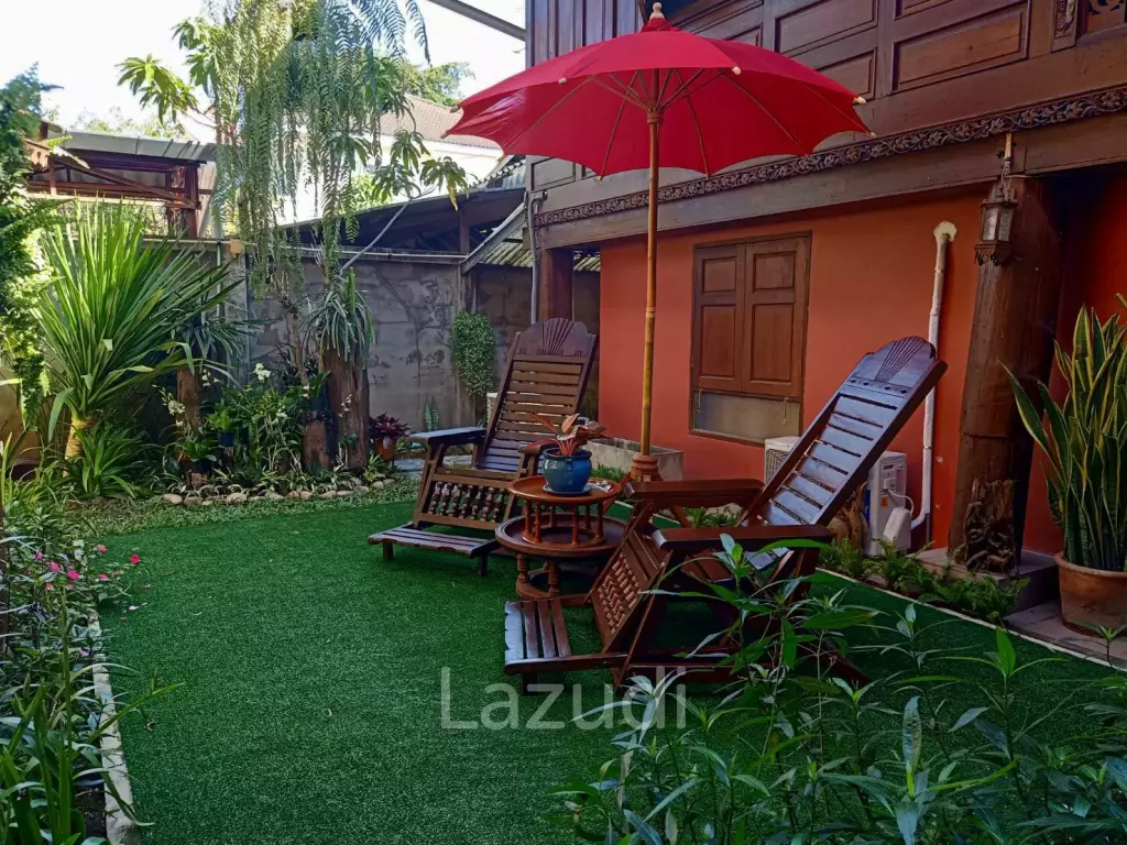 Thai Traditional House in the Central of Chiangmai, 5 bedrooms for SALE