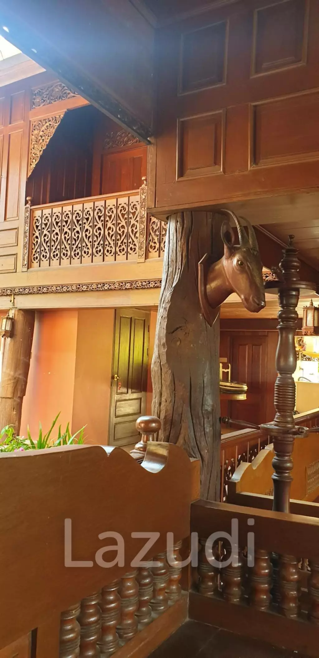 Thai Traditional House in the Central of Chiangmai, 5 bedrooms for SALE