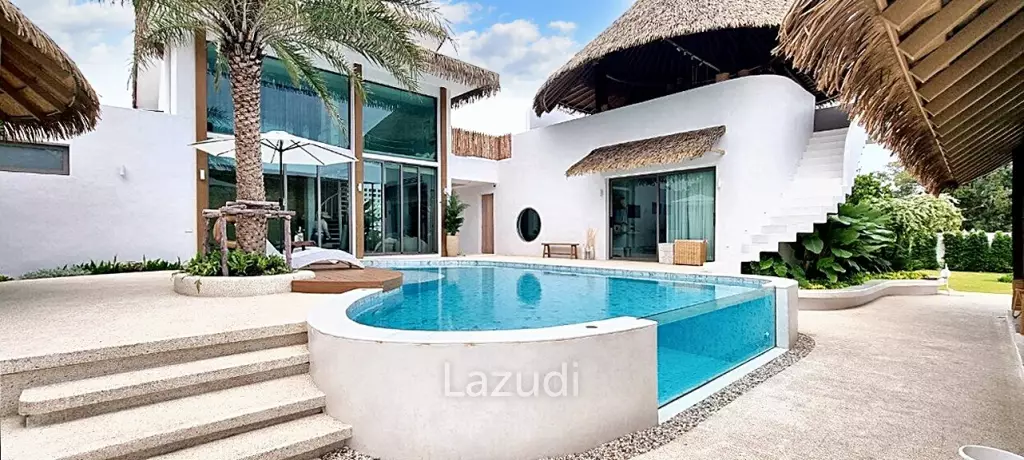 7 Beds 8 Baths 800 SQ.M. Luxury Pool Villa Na Jomtien