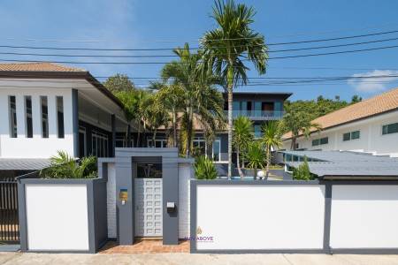 4 Bed 5 Bath Villa For Sale At Soi Suksan 2 Rawai