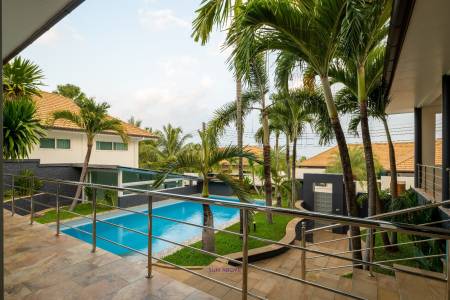 4 Bed 5 Bath Villa For Sale At Soi Suksan 2 Rawai