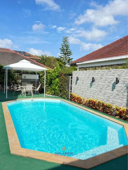 Stand Alone 3 Bedroom Pool Villa For Rent In Soi Pasak 4