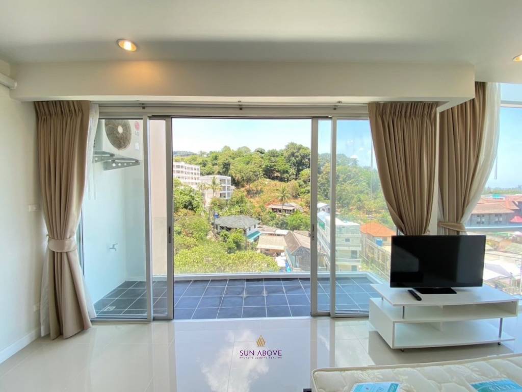 Spacious 2-Bedroom in Chic Condo near Karon Beach