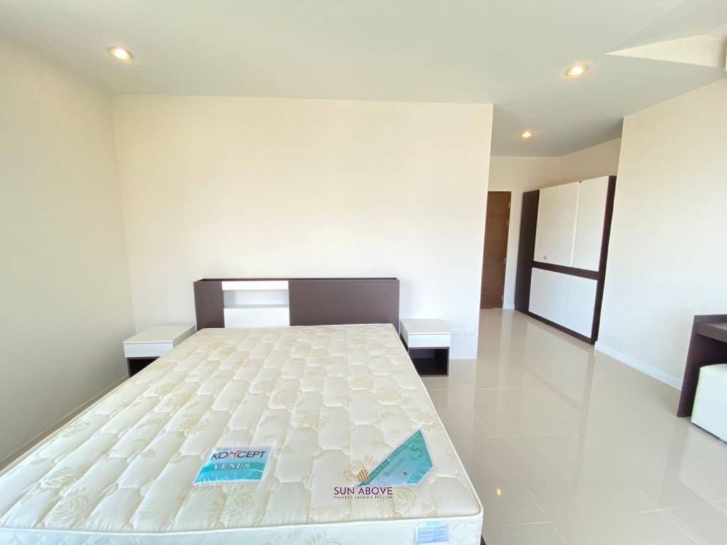 Spacious 2-Bedroom in Chic Condo near Karon Beach