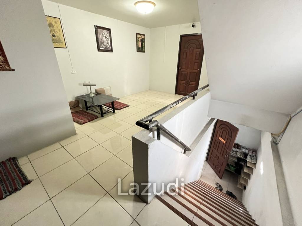 Nice Location 3 Storey Building For Sale in Chiang Rai City