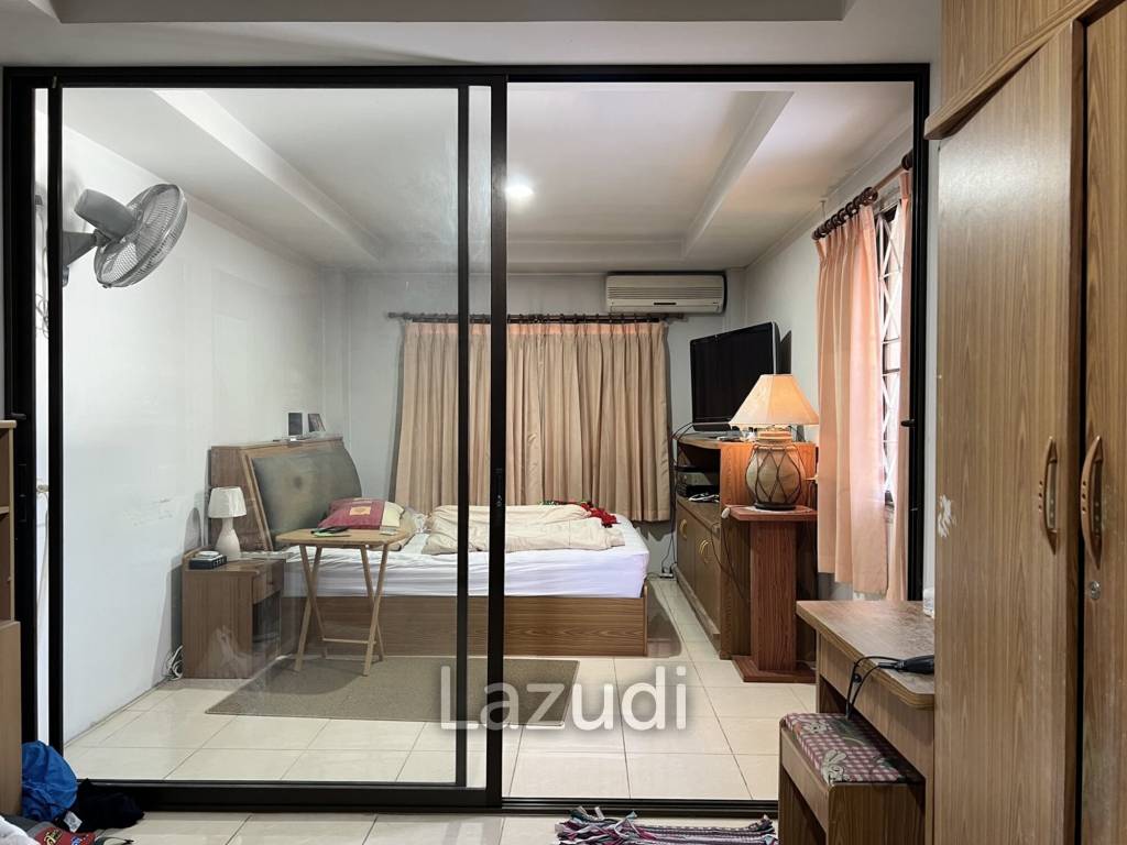 Nice Location 3 Storey Building For Sale in Chiang Rai City