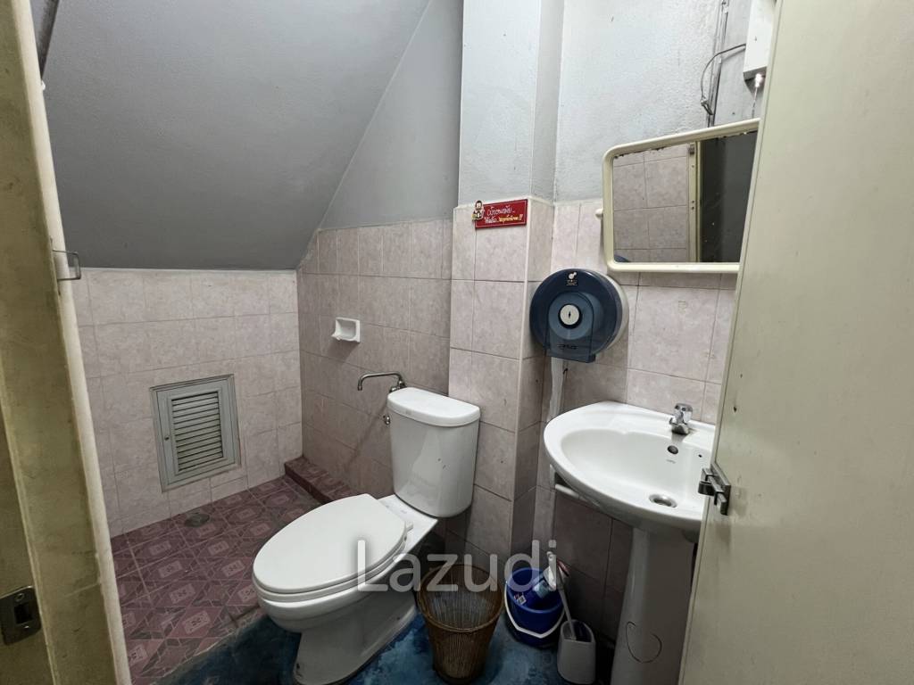 Nice Location 3 Storey Building For Sale in Chiang Rai City