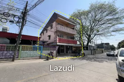 ขายตึก 3 ชั้น 7 ห้องนอน ทำเลดีในตัวเมืองเชียงราย