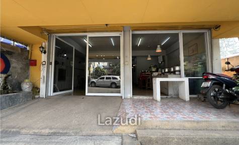 Nice Location 3 Storey Building For Sale in Chiang Rai City