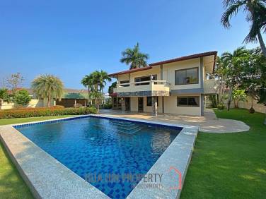 City Center 4 Bed Pool Villa on 1 Rai Land For Sale Hua Hin