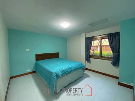 City Center 4 Bed Pool Villa on 1 Rai Land For Sale Hua Hin