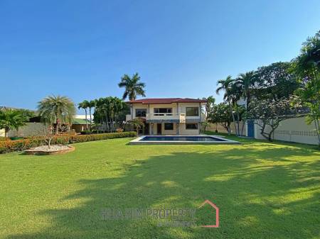 City Center 4 Bed Pool Villa on 1 Rai Land For Sale Hua Hin