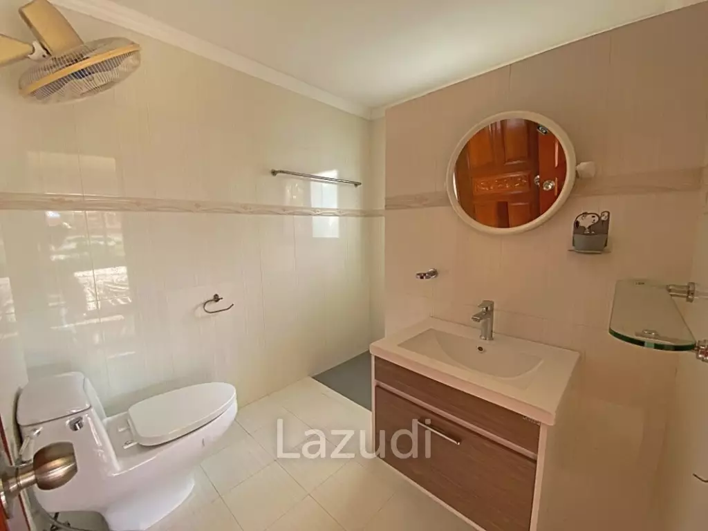 City Center 4 Bed Pool Villa on 1 Rai Land For Sale Hua Hin