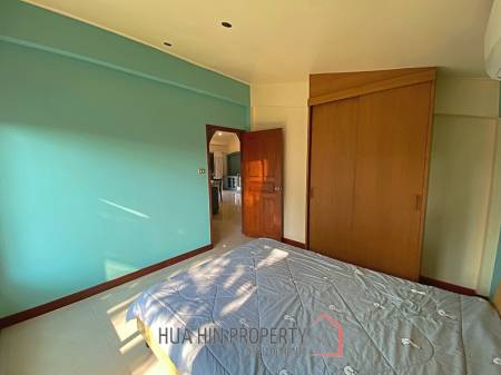 City Center 4 Bed Pool Villa on 1 Rai Land For Sale Hua Hin