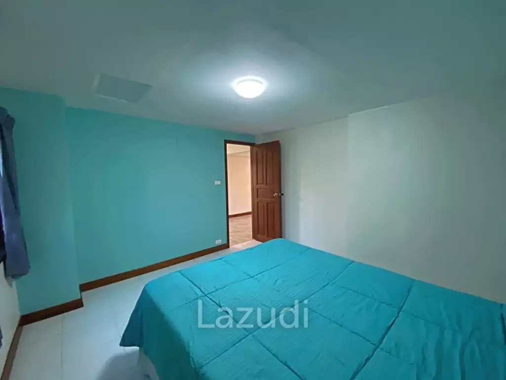 City Center 4 Bed Pool Villa on 1 Rai Land For Sale Hua Hin
