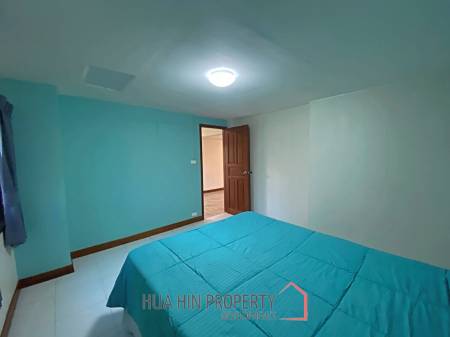 City Center 4 Bed Pool Villa on 1 Rai Land For Sale Hua Hin