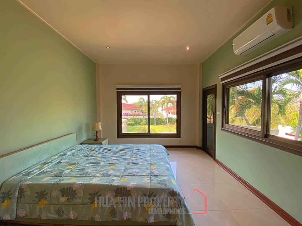 City Center 4 Bed Pool Villa on 1 Rai Land For Sale Hua Hin