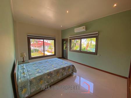 City Center 4 Bed Pool Villa on 1 Rai Land For Sale Hua Hin
