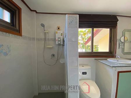 City Center 4 Bed Pool Villa on 1 Rai Land For Sale Hua Hin
