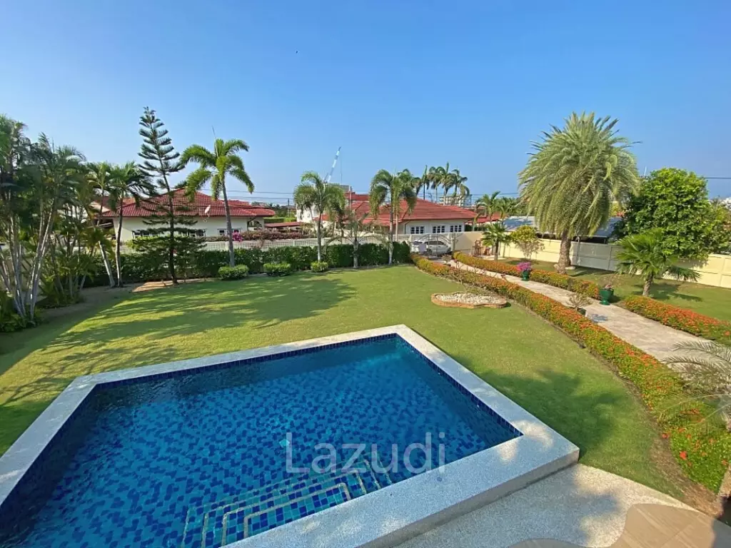 City Center 4 Bed Pool Villa on 1 Rai Land For Sale Hua Hin