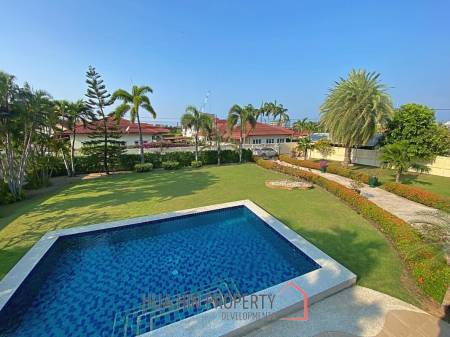City Center 4 Bed Pool Villa on 1 Rai Land For Sale Hua Hin