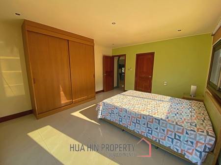 City Center 4 Bed Pool Villa on 1 Rai Land For Sale Hua Hin
