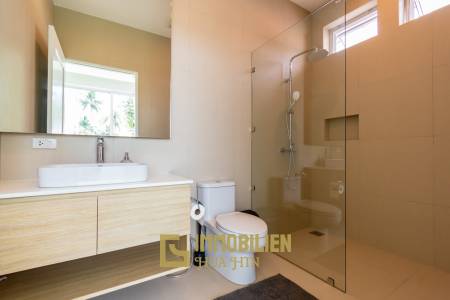 1,600 m² 4 Chambre 5 Salle de bain Villa Pour Vente