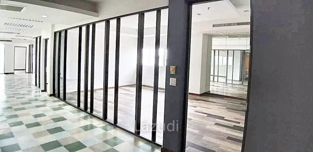 Ultra Luxury Trendy Office Space in Watthana