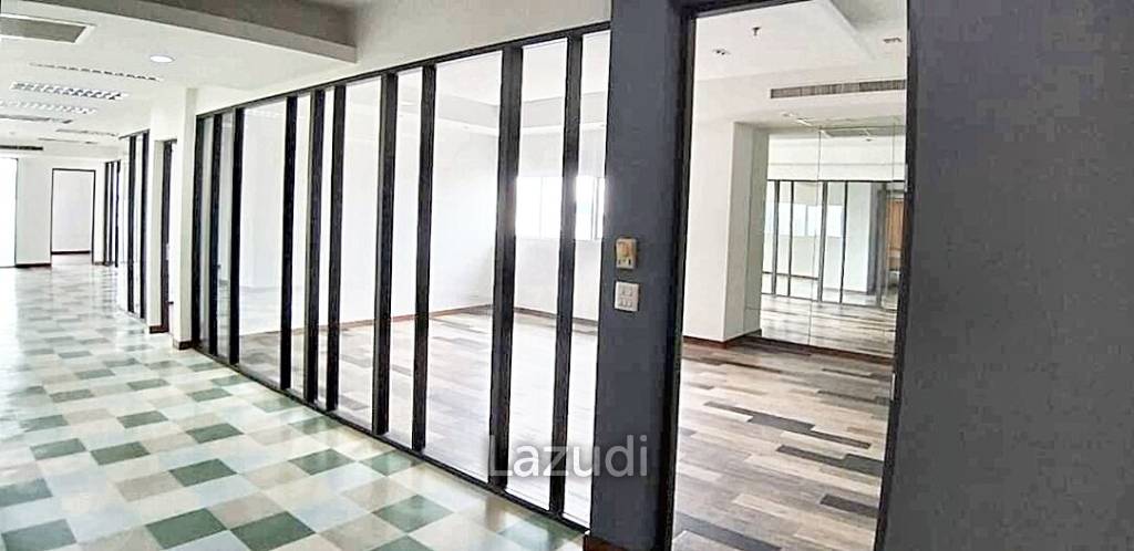 Ultra Luxury Trendy Office Space in Watthana