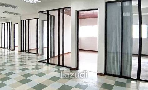Ultra Luxury Trendy Office Space in Watthana