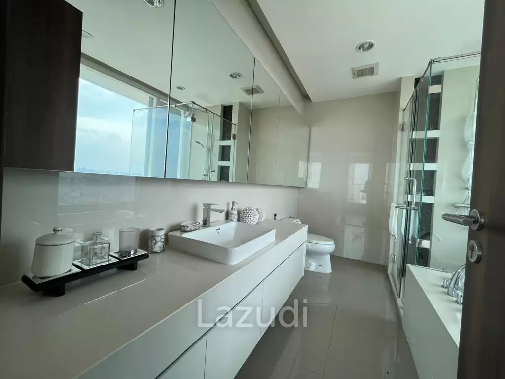 Luxurious 3-Bed Condo at Menam Residences, Bangkok