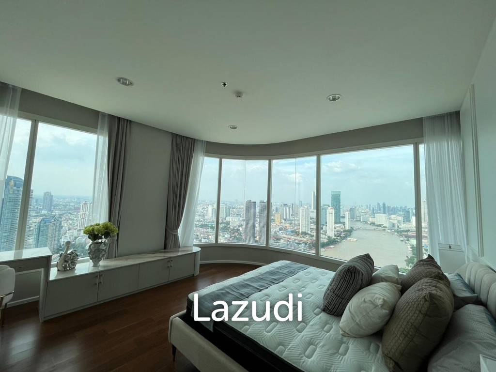 Luxurious 3-Bed Condo at Menam Residences, Bangkok