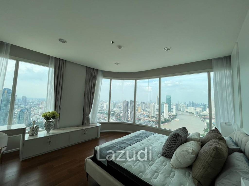 Luxurious 3-Bed Condo at Menam Residences, Bangkok