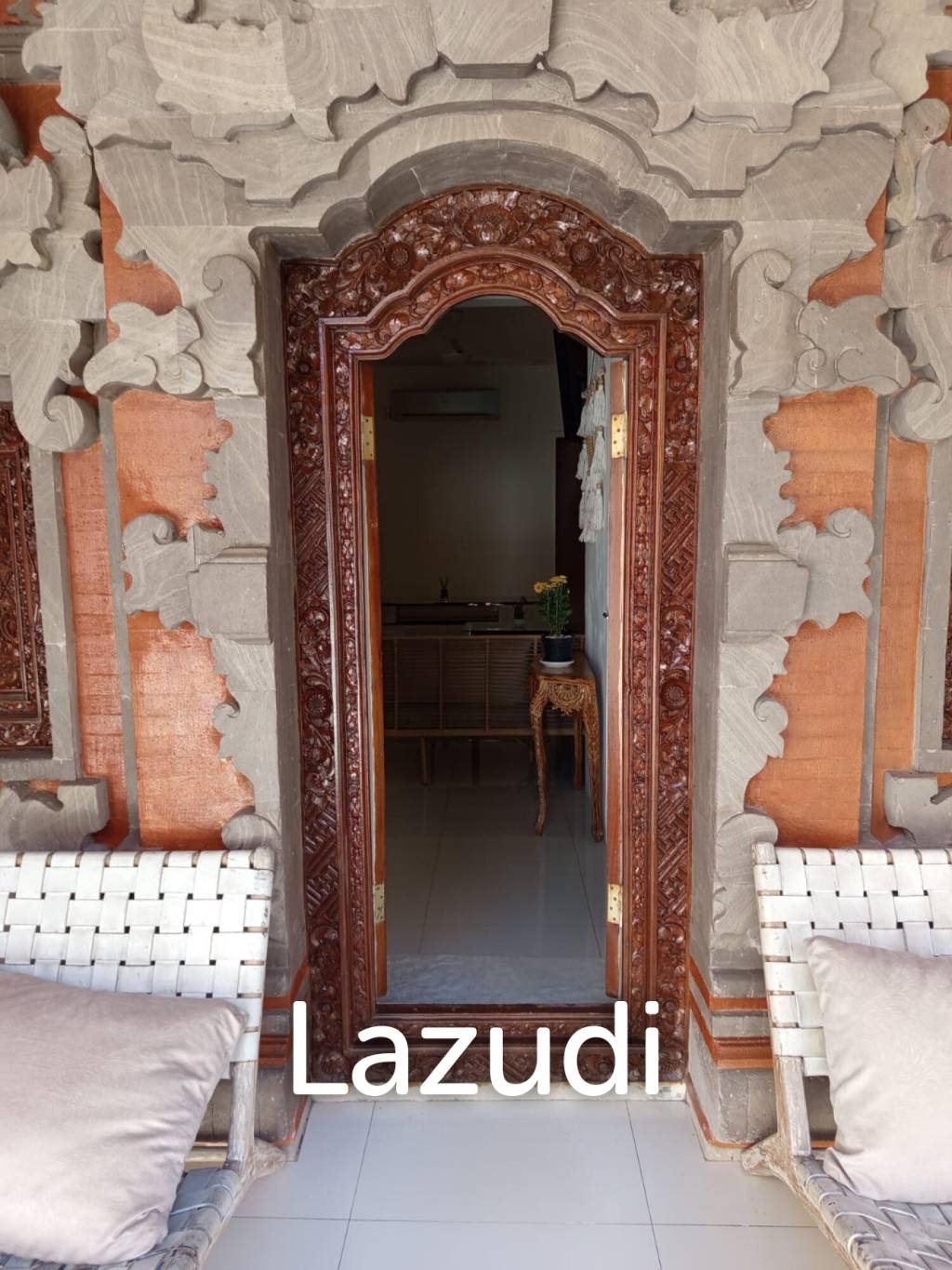 Perfect Three Bedroom Leasehold Villa in Petitenget