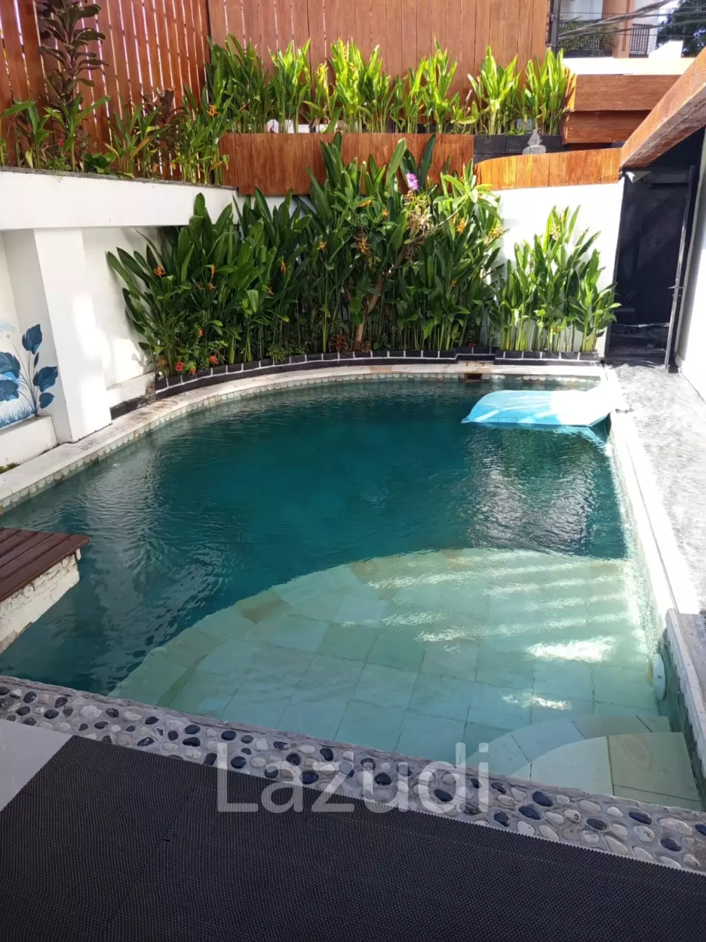 Perfect Three Bedroom Leasehold Villa in Petitenget