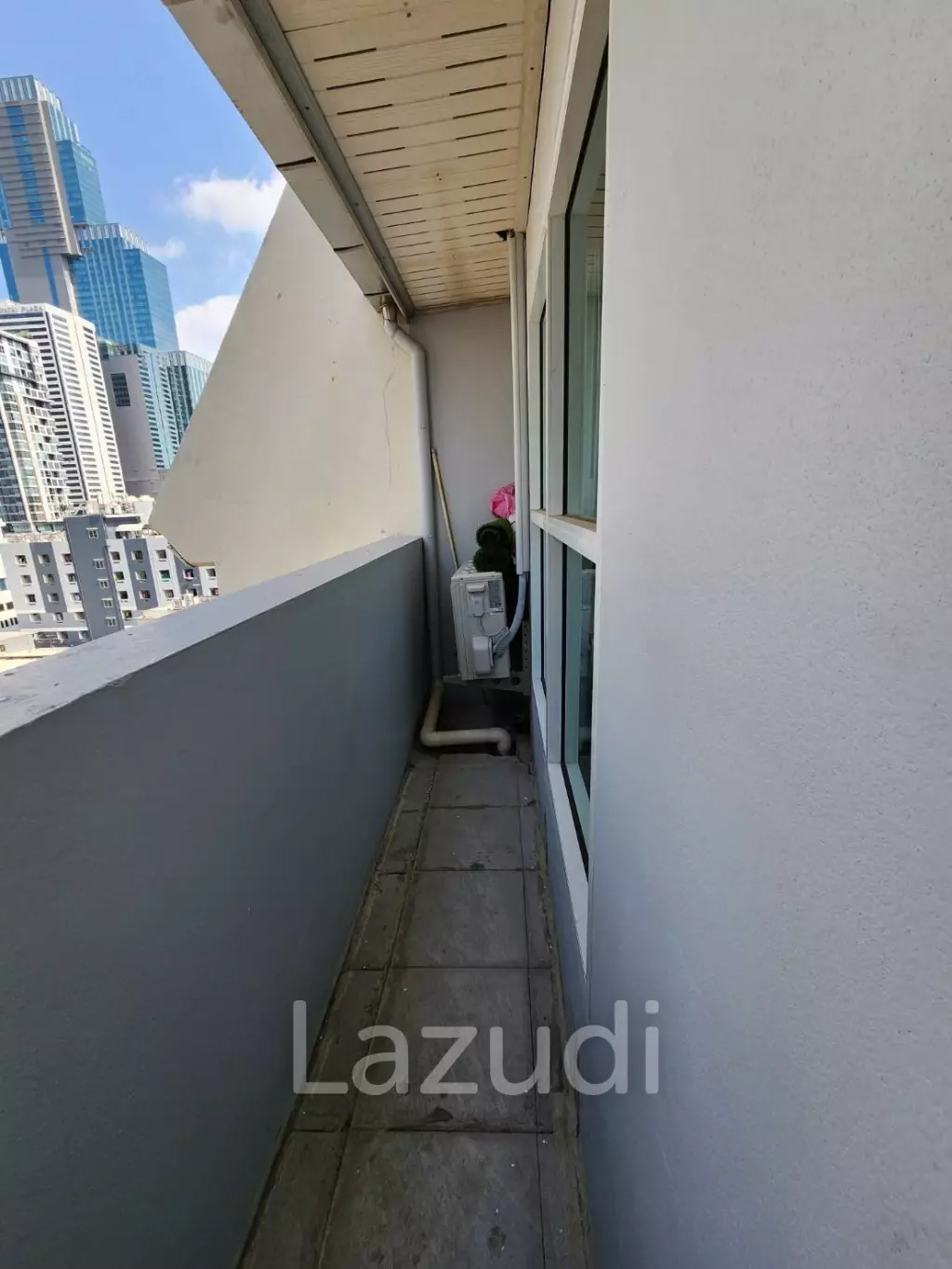 2 Bedroom 2 Bathroom 141 SQ.M Petch 9 Tower