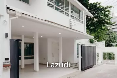 Luxury 4-Bed Detached Home in Watthana, Bangkok