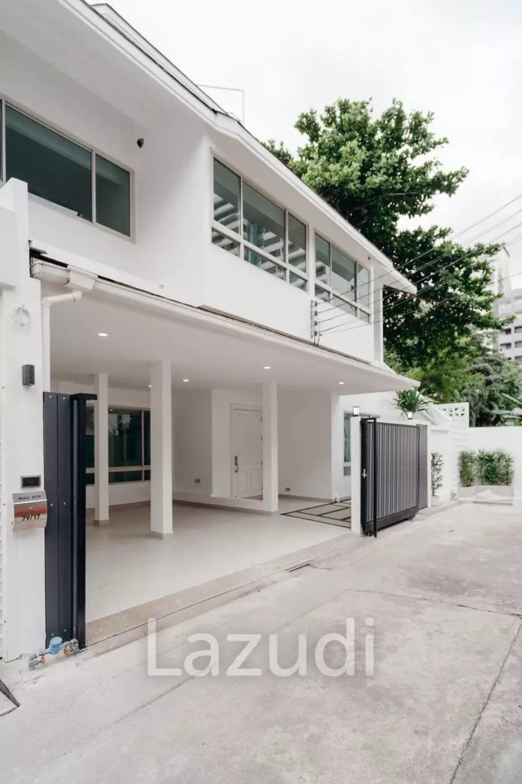 Luxury 4-Bed Detached Home in Watthana, Bangkok