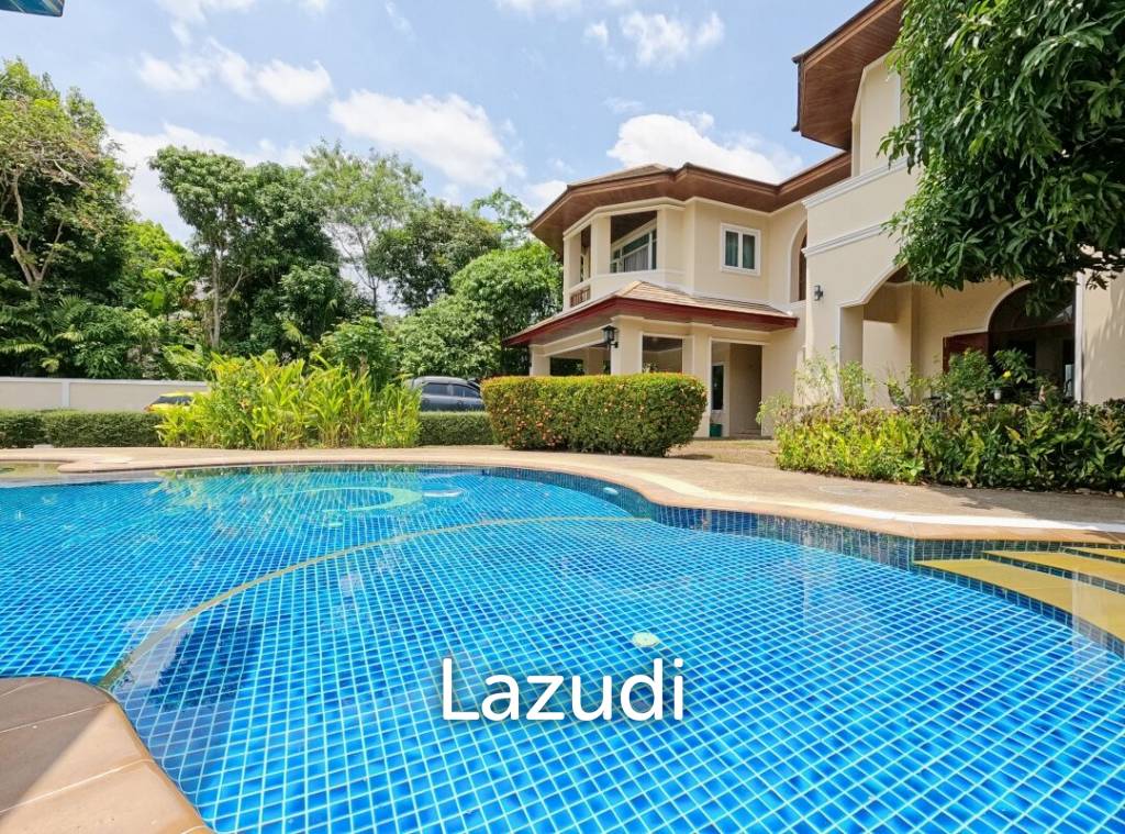 6 Bedroom Private Pool Villa for SALE in Kathu Phuket near Phuket Country Club