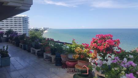 Large Absolute Beachfront Penthouse With Mesmerizing Ocean Views