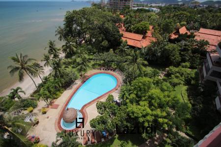 Large Absolute Beachfront Penthouse With Mesmerizing Ocean Views